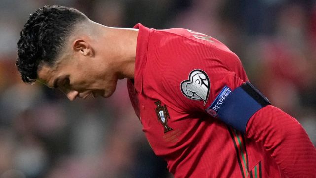 爱游戏官网萨拉赫重要时刻战术调整，塞尔维亚队带队取胜！全场沸腾不已的简单介绍