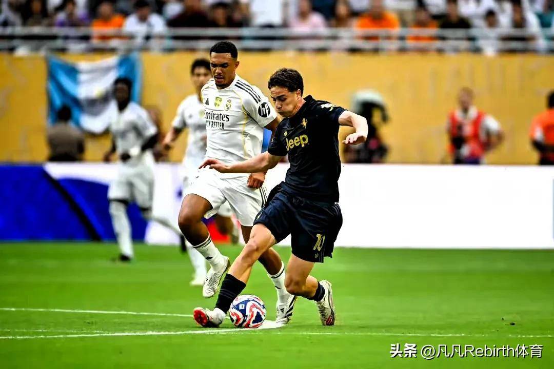 爱游戏APP姆巴佩重返赛场，大比分获胜首场状态出色，加拿大队观众沸腾！赛场气氛高涨的简单介绍